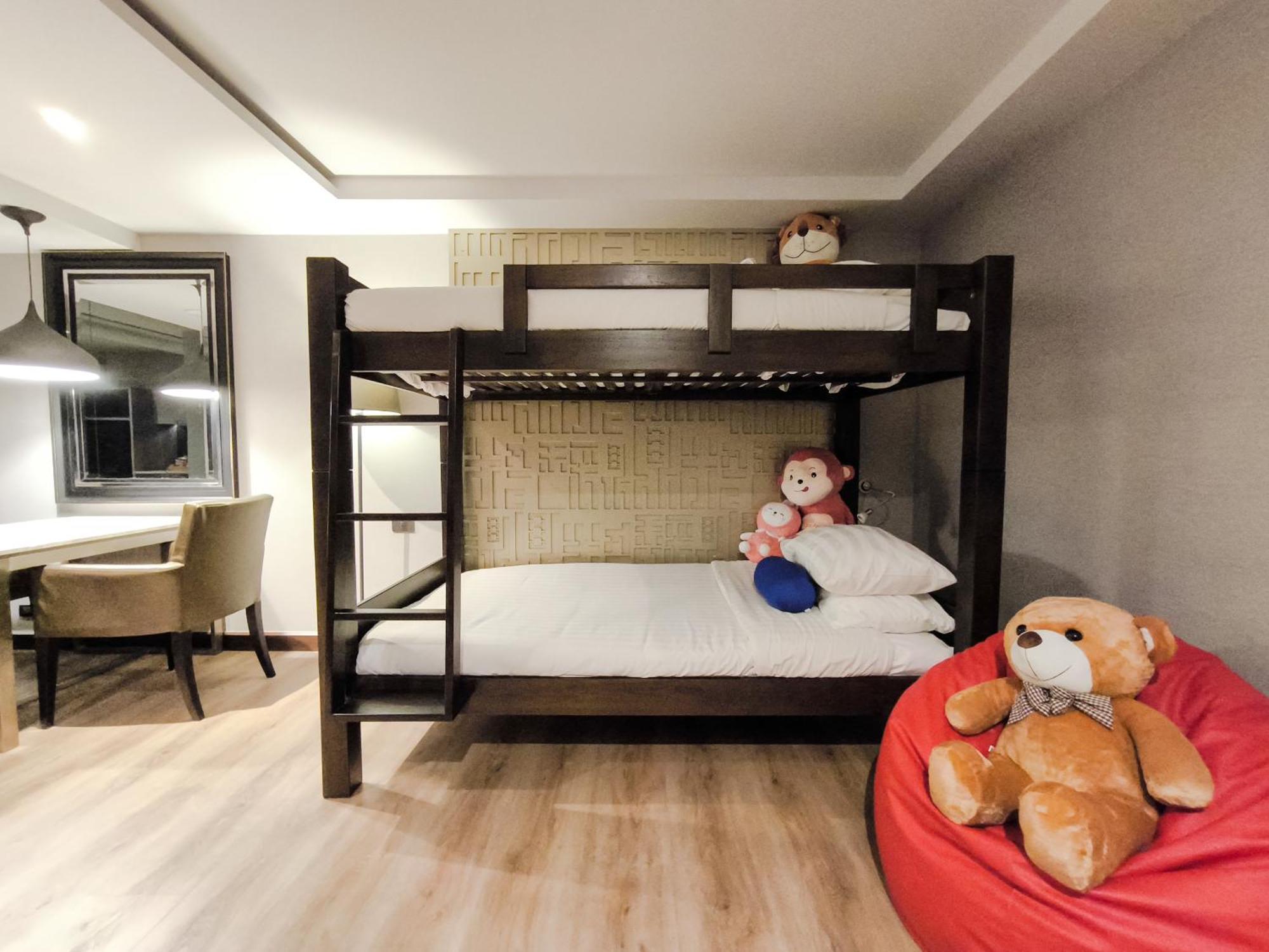 Citrus Suites Sukhumvit 6 By Compass Hospitality Banguecoque Exterior foto