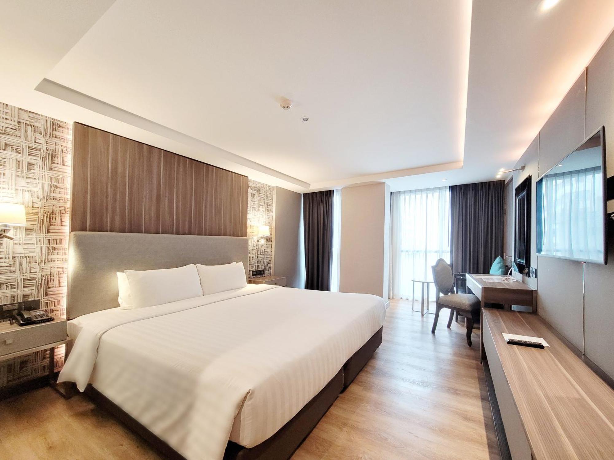 Citrus Suites Sukhumvit 6 By Compass Hospitality Banguecoque Exterior foto