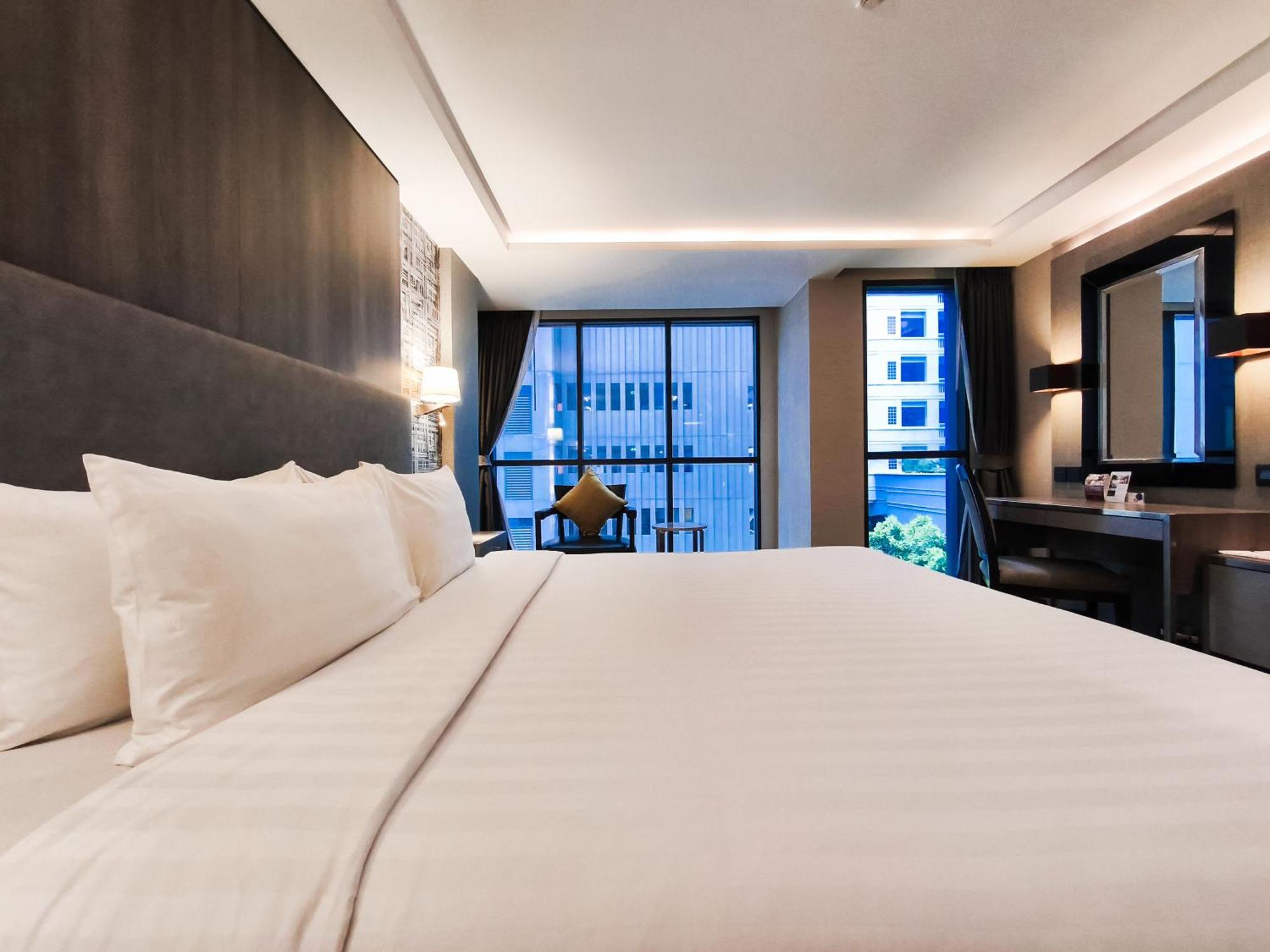 Citrus Suites Sukhumvit 6 By Compass Hospitality Banguecoque Exterior foto