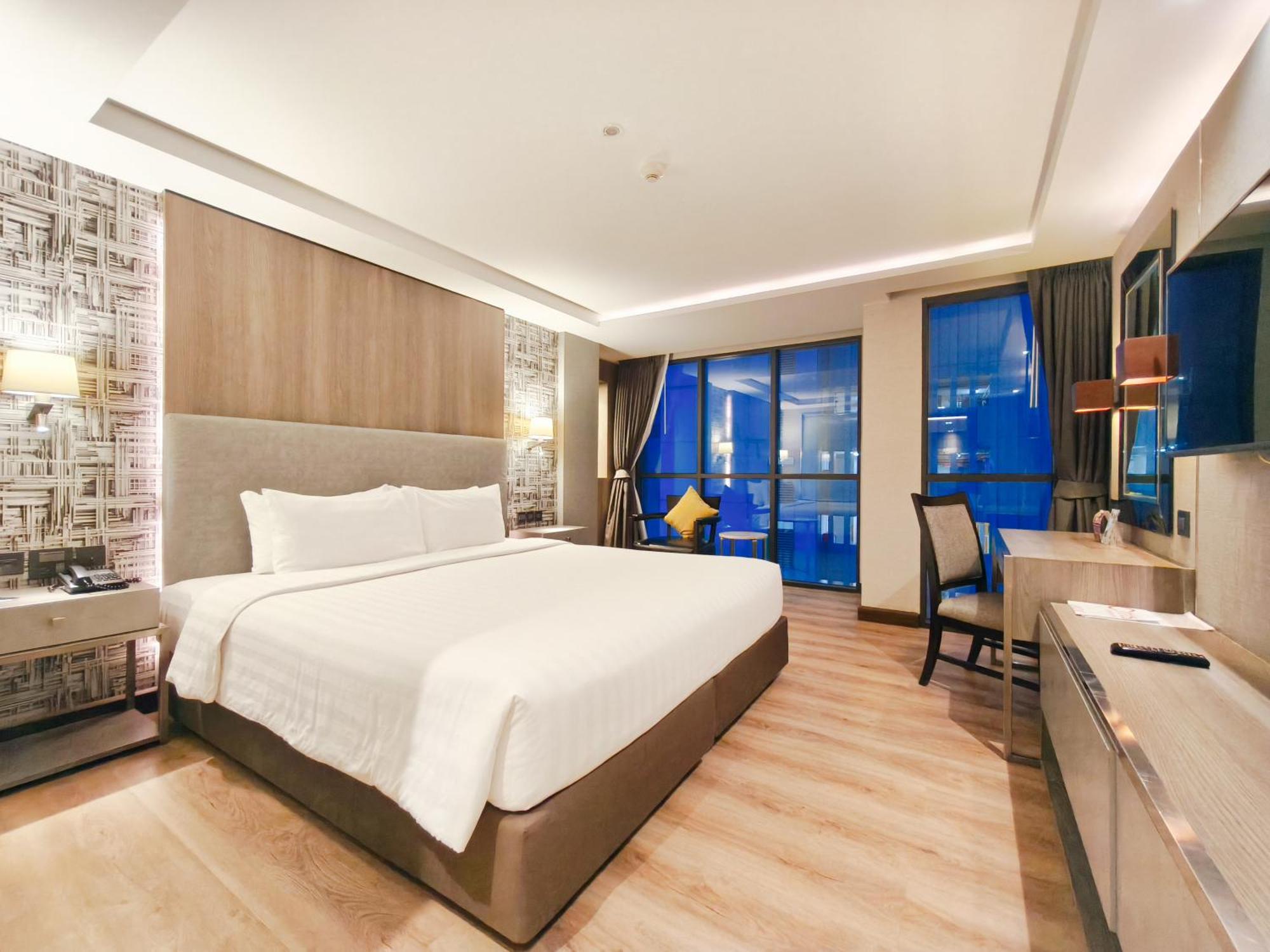 Citrus Suites Sukhumvit 6 By Compass Hospitality Banguecoque Exterior foto