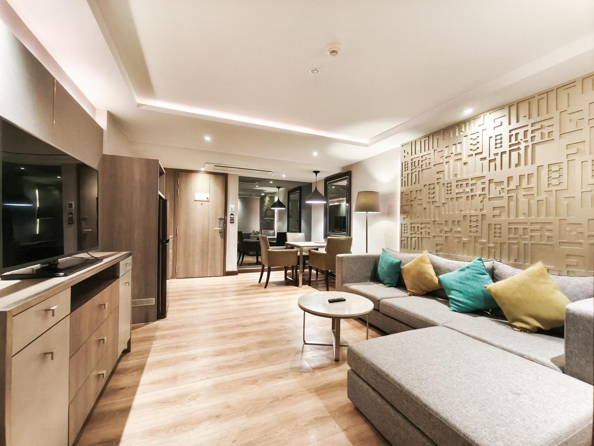 Citrus Suites Sukhumvit 6 By Compass Hospitality Banguecoque Exterior foto