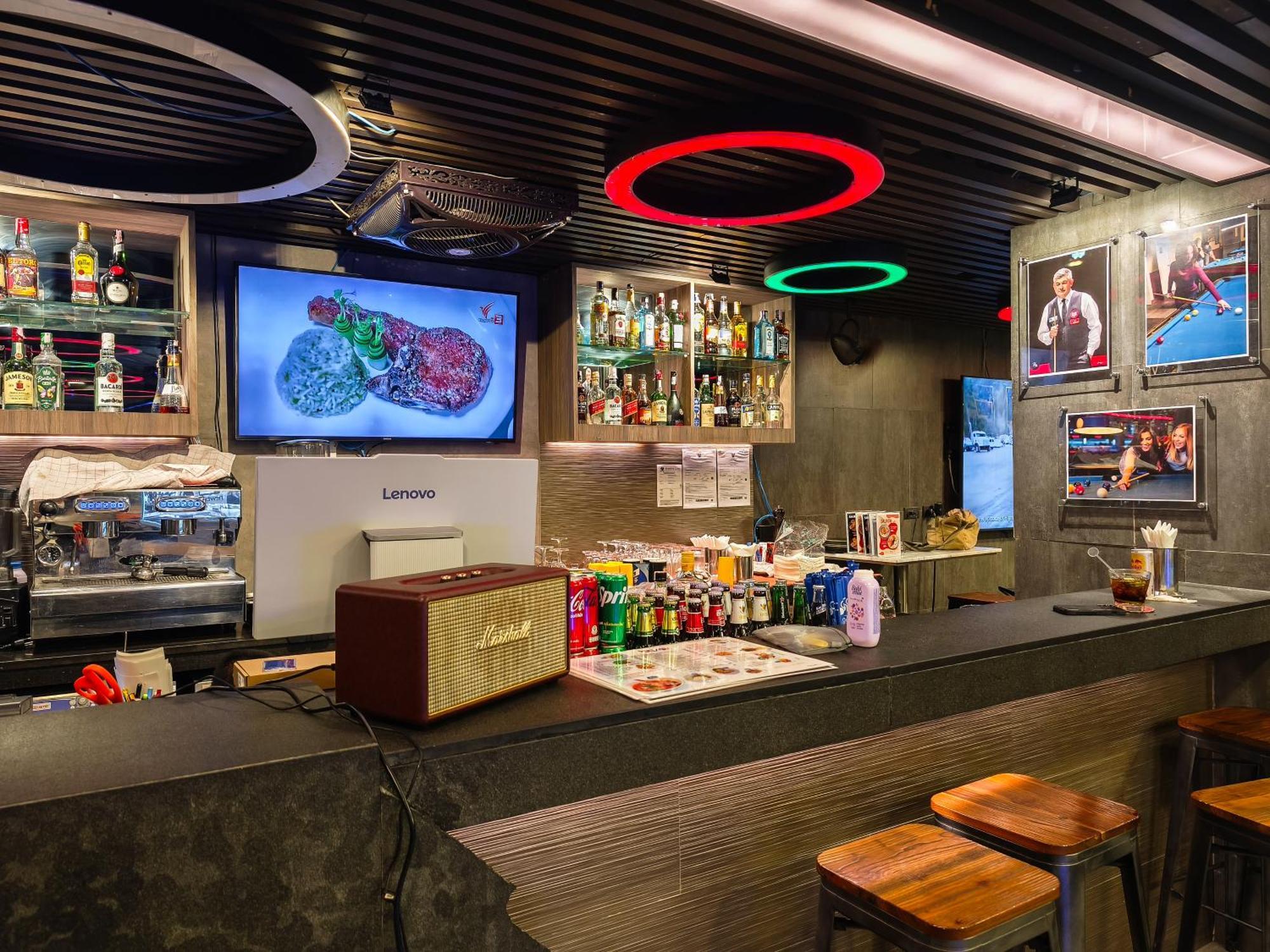 Citrus Suites Sukhumvit 6 By Compass Hospitality Banguecoque Exterior foto